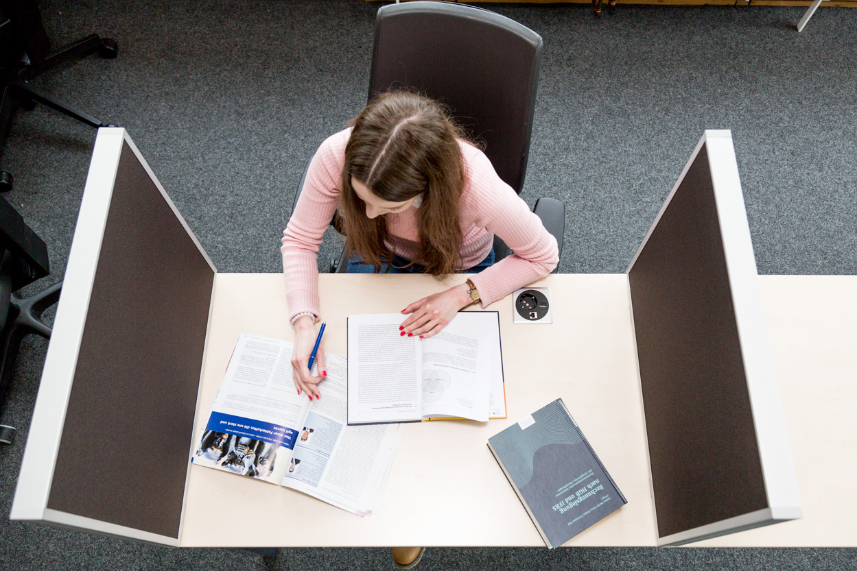 Lernort Bibliothek | Hochschule Bonn-Rhein-Sieg (H-BRS)